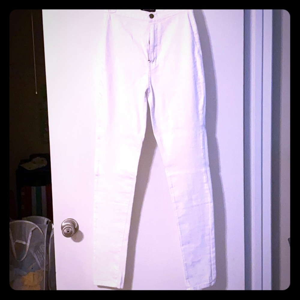NEW NEVER WORN white jeggings